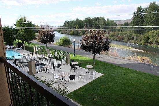Baymont By Wyndham Yakima Riverfront Facilities photo