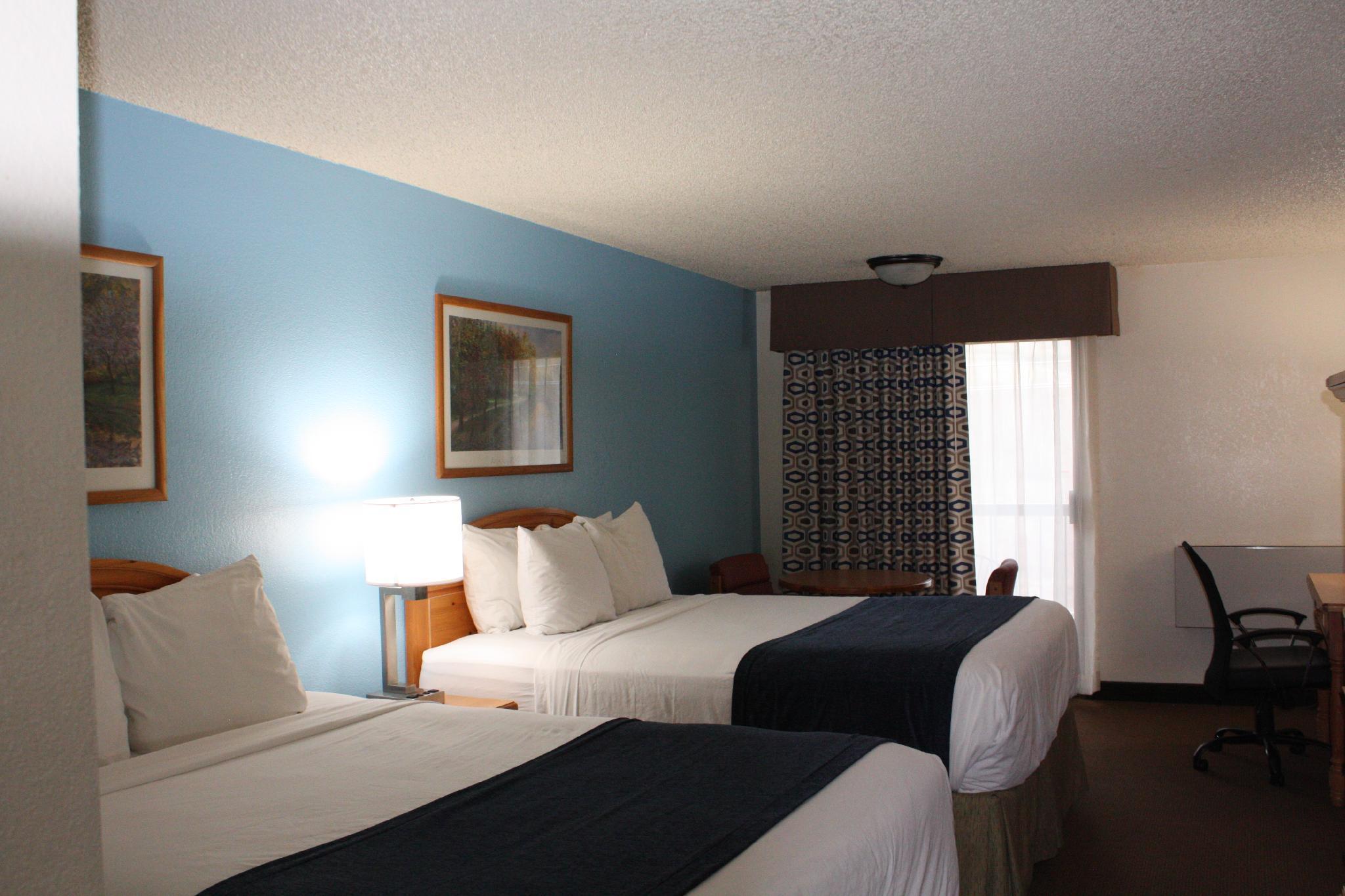 Baymont By Wyndham Yakima Riverfront Exterior photo