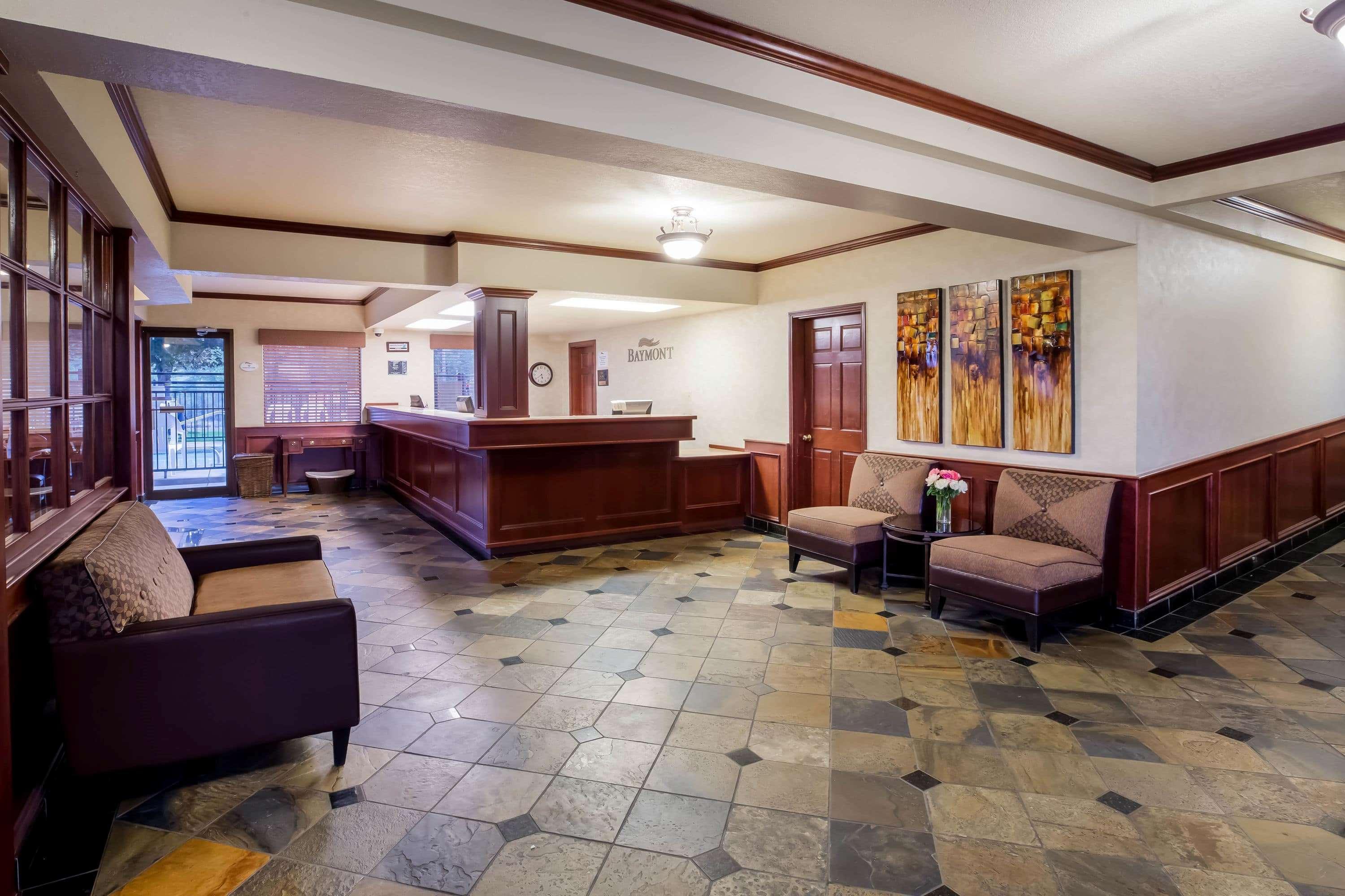 Baymont By Wyndham Yakima Riverfront Exterior photo