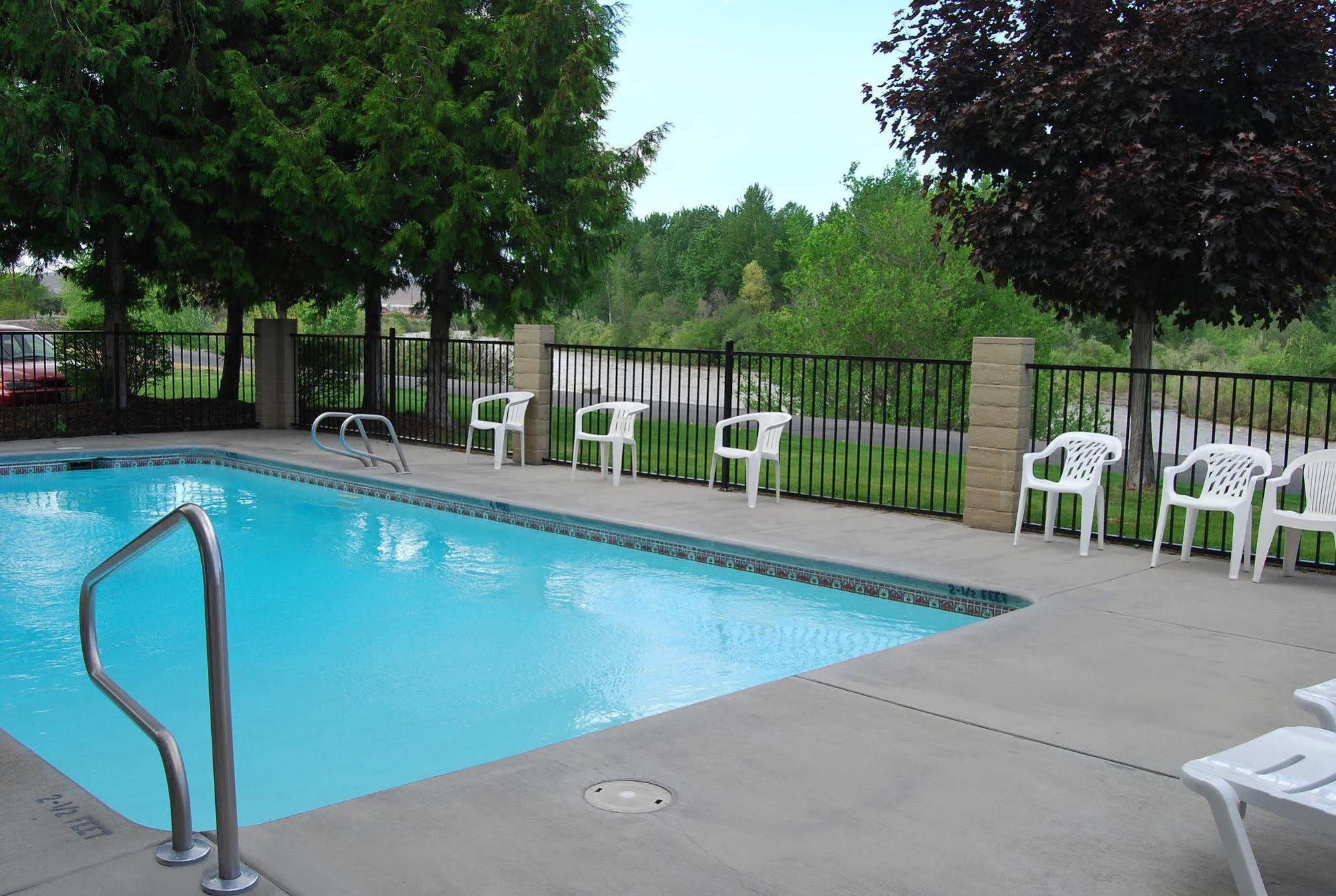 Baymont By Wyndham Yakima Riverfront Facilities photo